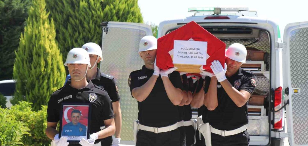 Denizli’de nöbet sırasında rahatsızlanıp hayatını kaybeden polis memuru için tören düzenlendi