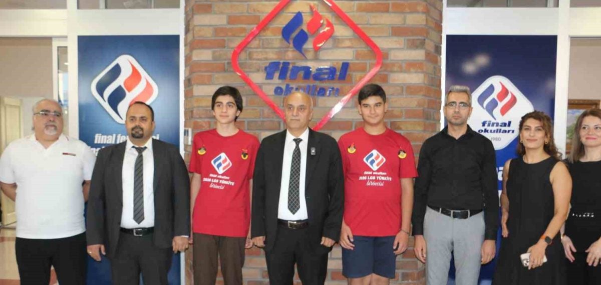 Diyarbakır Final Ortaokulu’ndan iki öğrenci 500 tam puanla Türkiye birincisi oldu