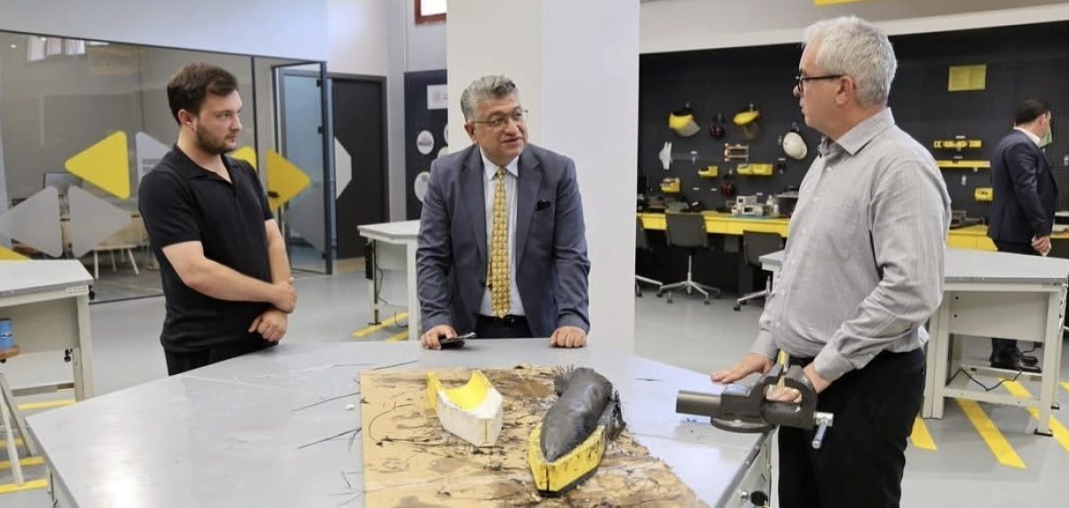 DPÜ Milli Teknoloji Atölyesi öğrencilerin projeleriyle üretim merkezine dönüştü