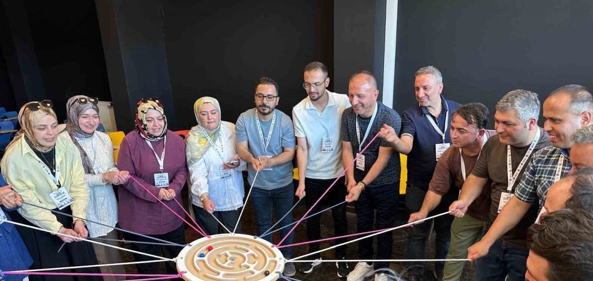 Düzce’de TÜBİTAK destekli FETEMMTECH LAB eğitimi tamamlandı