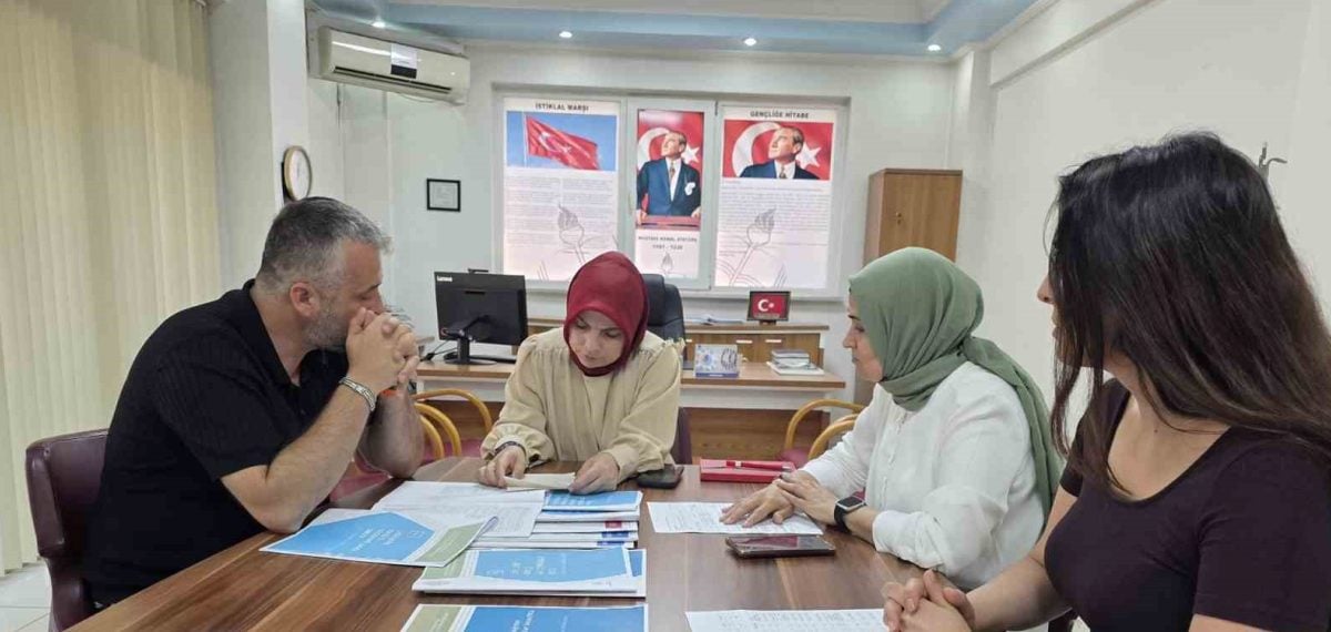 Düzce’de yıl sonu eğitim değerlendirmesi yapıldı: YKS ve LGS tercih hazırlıkları ele alındı
