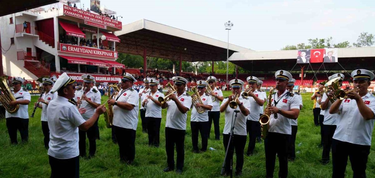 Edirne’de 665. Kırkpınar Yağlı Güreşleri resmi törenle başladı