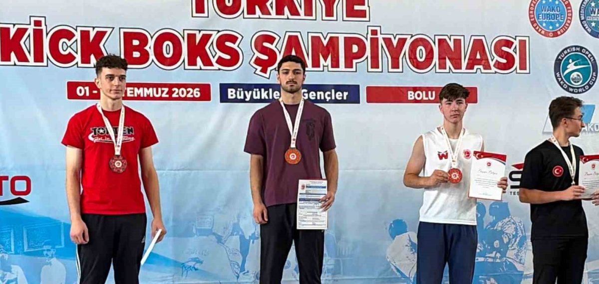 Elazığlı sporcular Bolu’da Türkiye Kick Boks Şampiyonası’nda derece aldı
