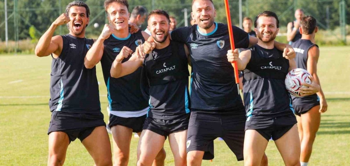 Erzurumspor FK Palandöken kampını tamamladı, iki hazırlık maçı oynadı