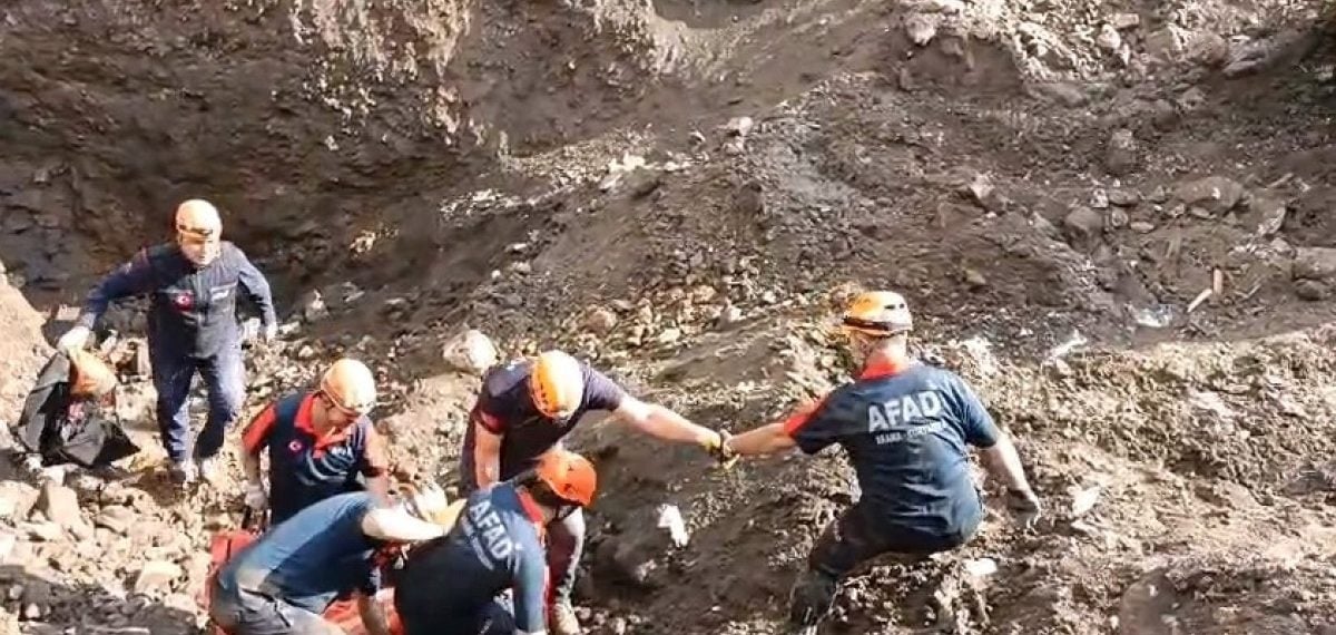 Eskişehir İnönü’de kaçak kazıda tünel çökmesi: AFAD 18 saat sonra cenaze çıkardı