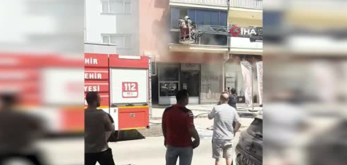Eskişehir’de iş yerinde yangın: 6 kişi dumandan etkilendi