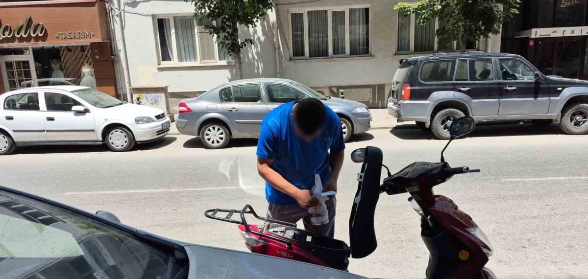 Eskişehir’de plakasız ve kasksız elektrikli motosiklet kullanan sürücüye 46 bin TL ceza