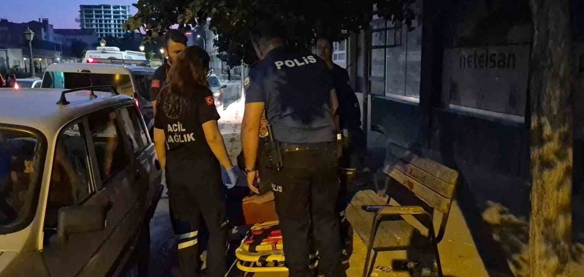 Eskişehir’de yol kenarında baygın bulunan kişi ekipleri reddetti