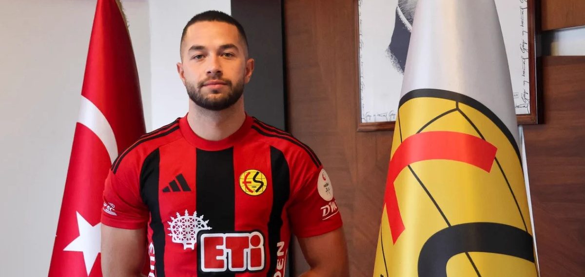 Eskişehirspor, Bora Göymen ile sözleşme yeniledi ve Emre Tangeldi’yi transfer etti