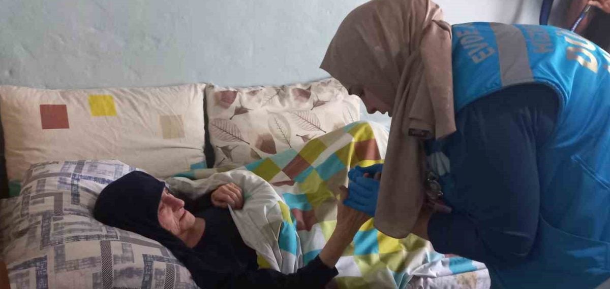 Evde Sağlık ekipleri 6 ayda 4 bin 417 hastaya 7 bin 412 ziyaret gerçekleştirdi