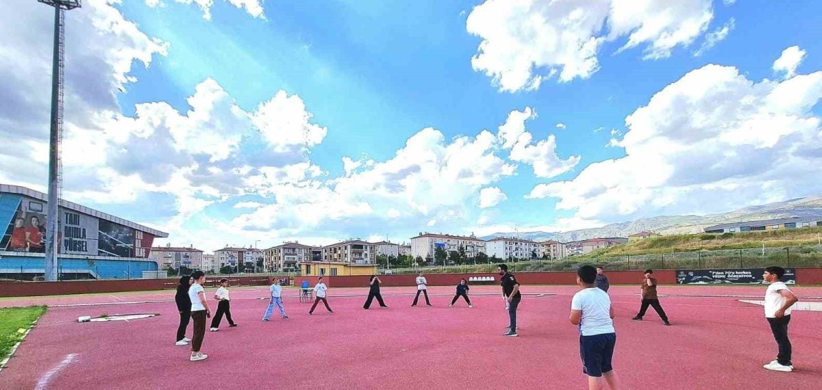 GSB Yaz Spor Okulları 760 çocuğa farklı branşlarda yaz eğitimi veriyor