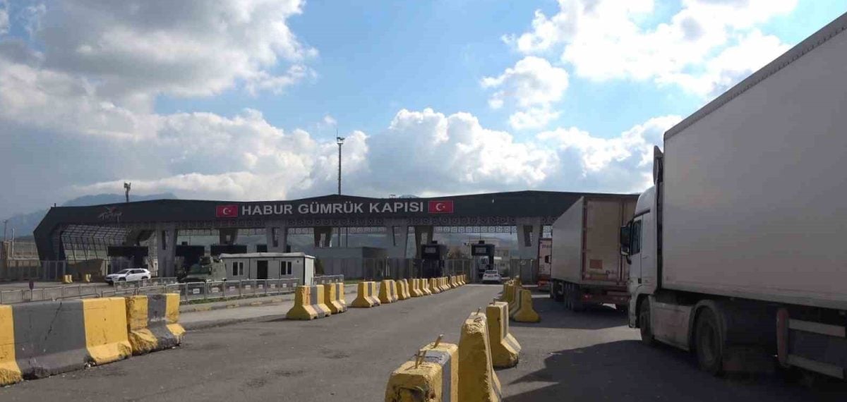 Habur Sınır Kapısı 6 ayda 32,2 milyar dolarlık transit ticaret kaydetti