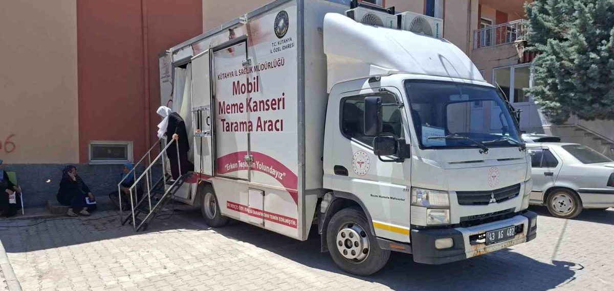 Hisarcık’ta mobil mamografi taramaları sürüyor, köylerde ücretsiz hizmet veriliyor