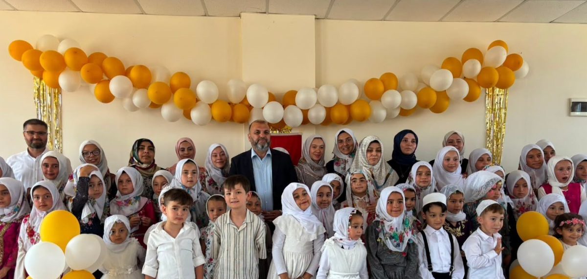 İl Müftüsü Dr. İrfan Açık yaz Kur’an kurslarını ziyaret etti, öğrencilerle bir araya geldi