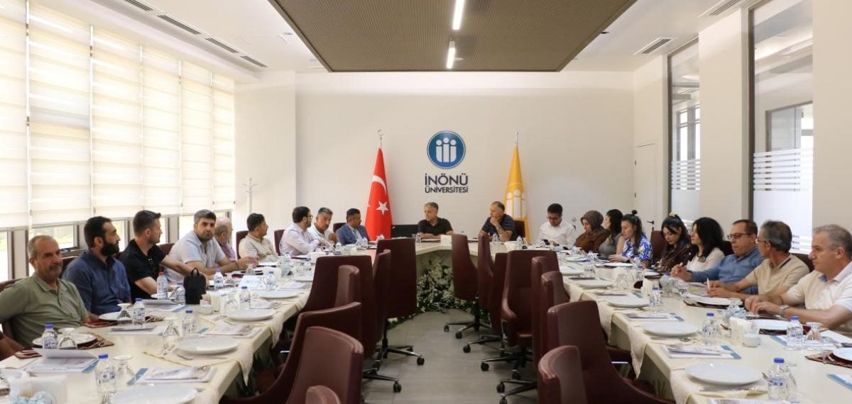 İnönü Üniversitesi, lise rehberlerini kampüste ağırladı ve imkanları tanıttı
