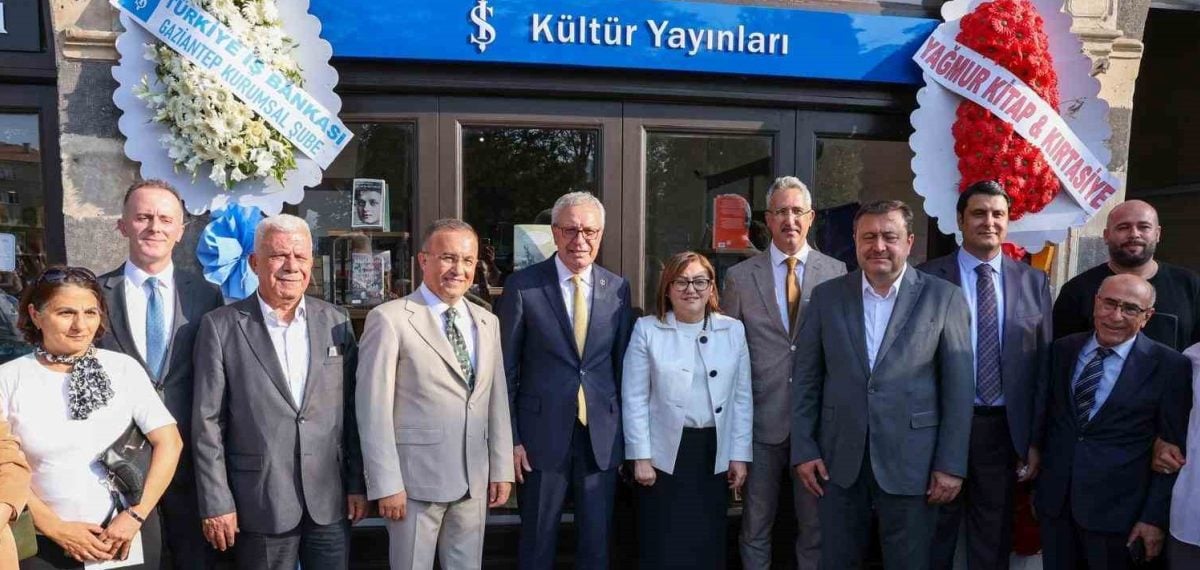 İş Bankası Kültür Yayınları 31. kitabevinin açılışını Gaziantep’te gerçekleştirdi