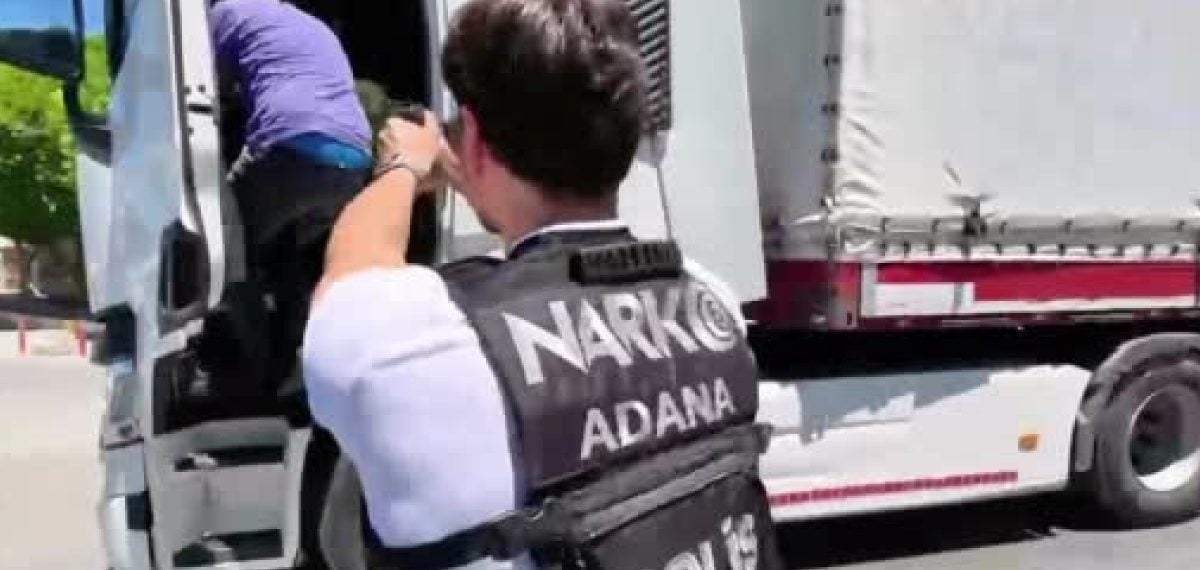 Jandarma 18 ilde operasyon düzenledi: 80 gözaltı, 355 kg ve 52.616 hap ele geçirildi