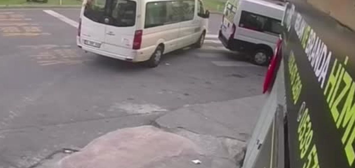 Kağıthane’de Türk bayrağını yere atan şüpheli adliyeye sevk edildi