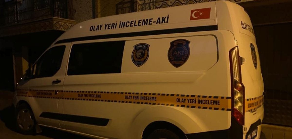 Karacasu’da emniyet amirinin oğlu evinde babasının tabancasıyla hayatını kaybetti