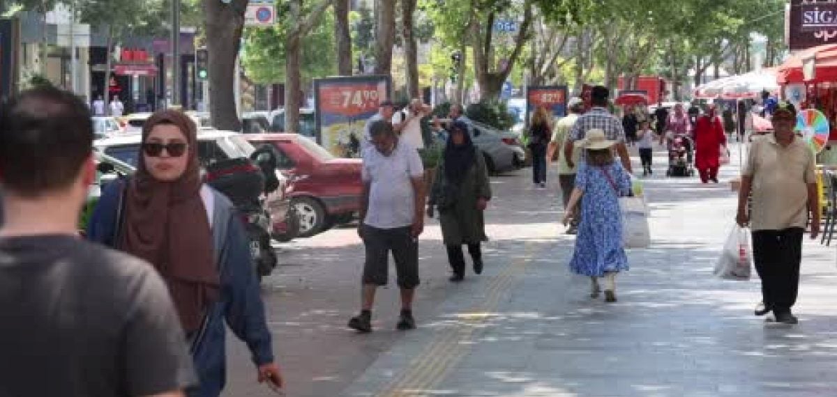 Kırşehir’in tarihi çarşıları gurbetçi sezonuna hazırlanıyor