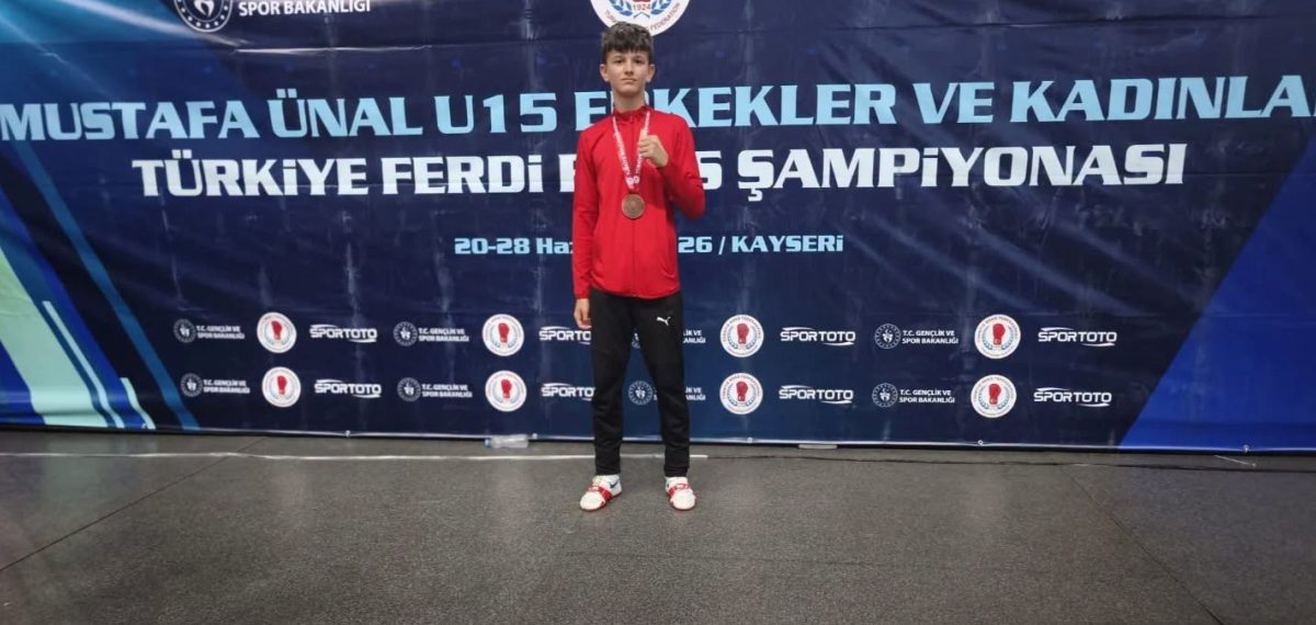 Kütahya Belediyesporlu Mehmet Turan Delibaş, Kayseri’de U-15 Türkiye Şampiyonası’nda üçüncü oldu