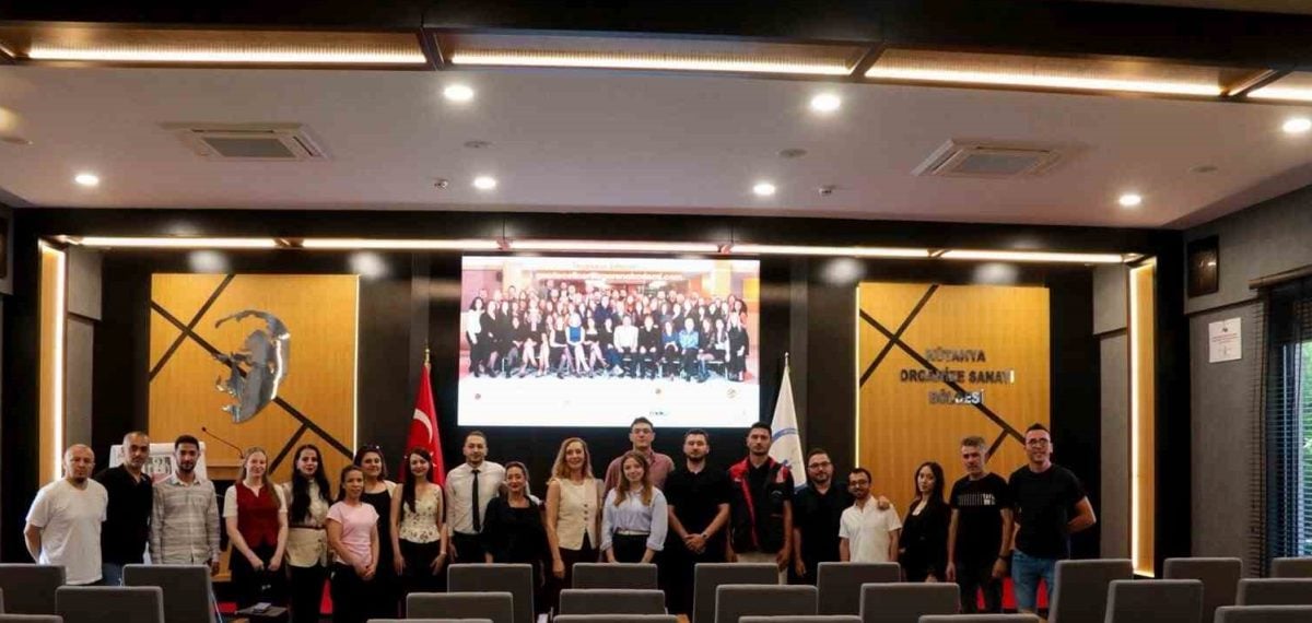 Kütahya OSB Akademi’de ‘Beden Dili ve Mikro Mimik’ eğitimi yoğun katılımla düzenlendi