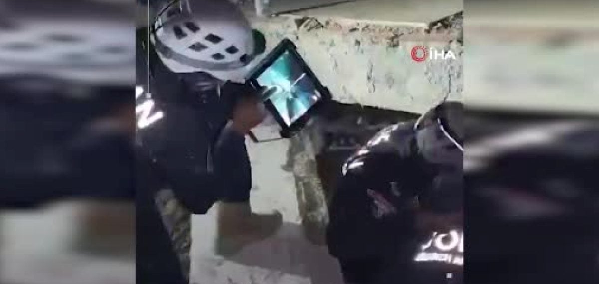 La Guaira’da enkazdan 6 gün sonra 3 yaşındaki çocuk kurtarıldı