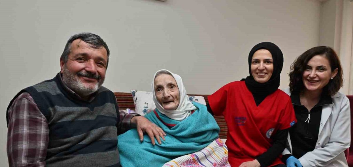 Manisa Büyükşehir Belediyesi 18 ayda 338 kişiye 2 bin 456 kez evde bakım hizmeti sundu