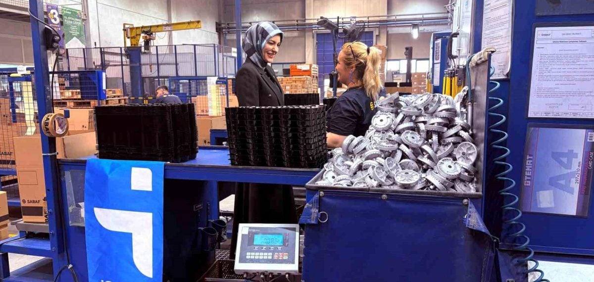 Manisa İŞKUR ilk 6 ayda 15 bin 341 kişiyi işe yerleştirdi, 44 bin 477 danışmanlık verildi