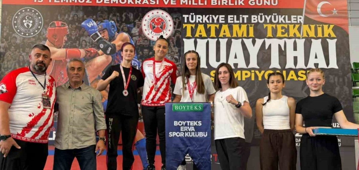 Manisa Muaythai Eğitim Merkezi 6 sporucuyla katıldı, 5 madalya kazandı