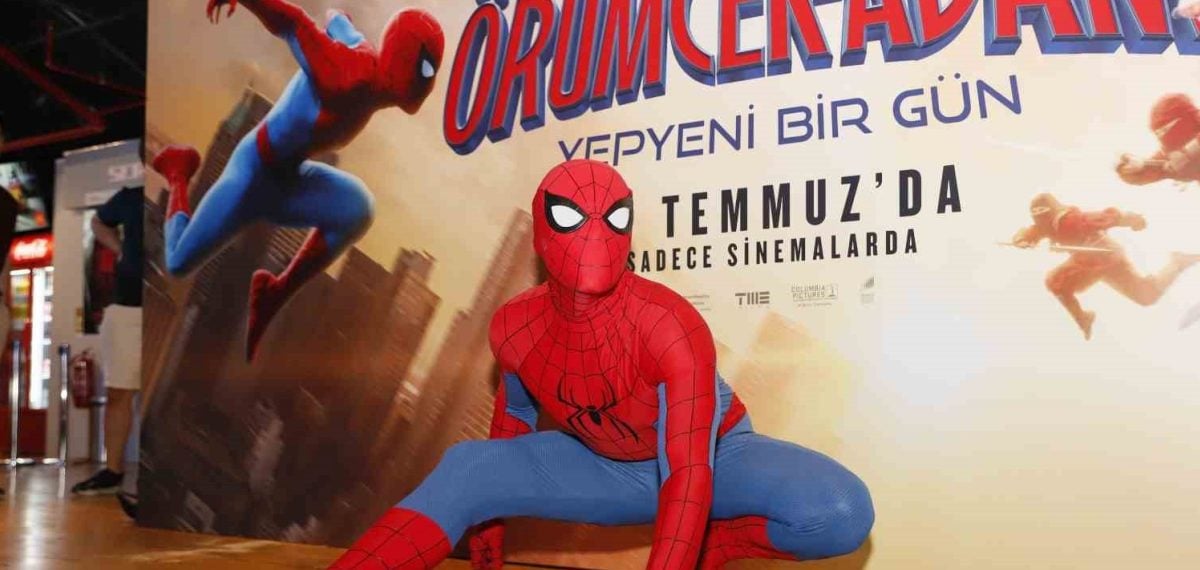 McDonald’s, Örümcek Adam kampanyasını restoranlara taşıdı – Happy Meal ve koleksiyon figürleriyle