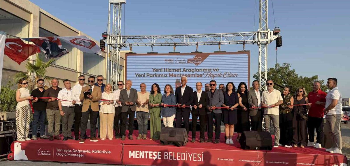 Menteşe Belediyesi yeni araç ve iş makinelerini öz kaynaklarla tanıttı