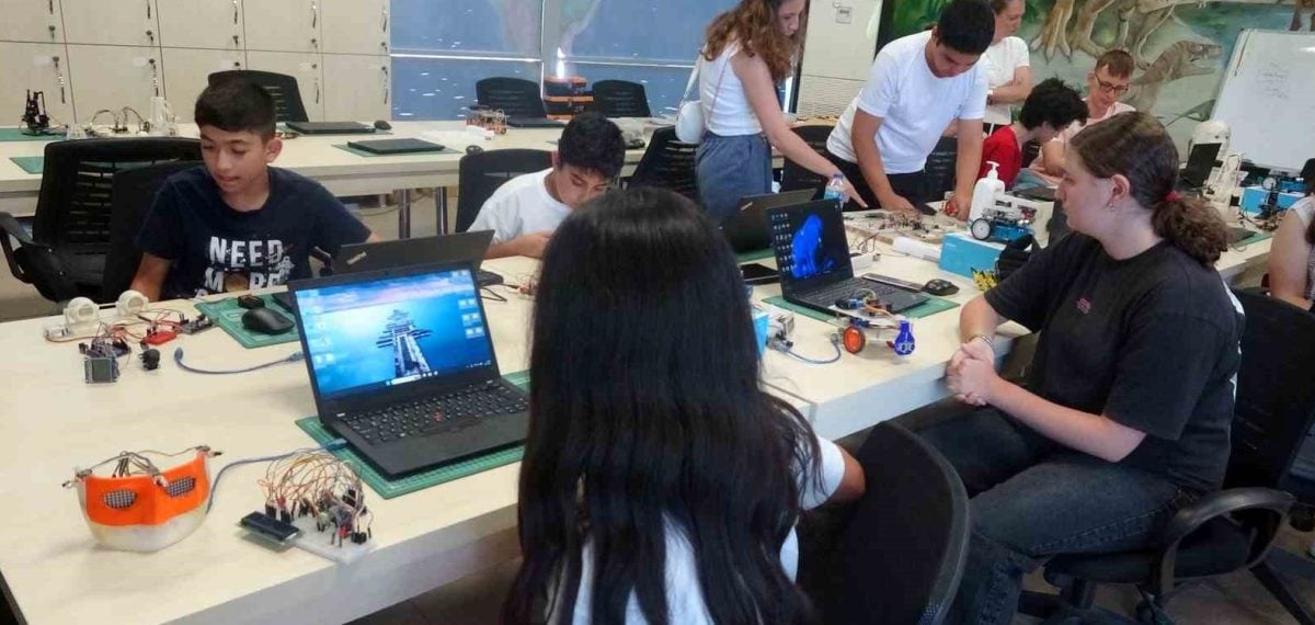 Menteşe Çocuk Bilim Parkı’nda yıl sonu kodlama ve robotik sergisi düzenlendi
