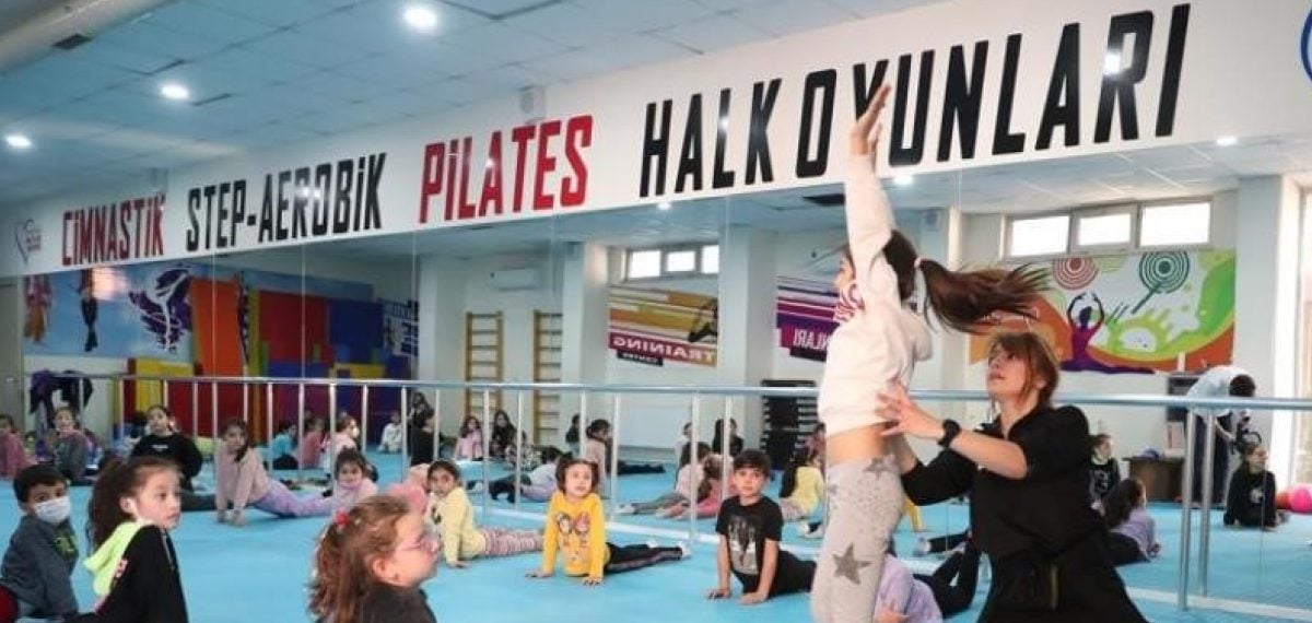 Merkezefendi Yaz Spor Okulları’nda cimnastik yoğun ilgi görüyor