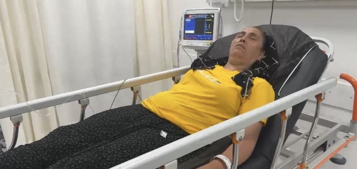 Mersin’de balkonda halı çırparken akıma kapılan anneanne hastanelik oldu
