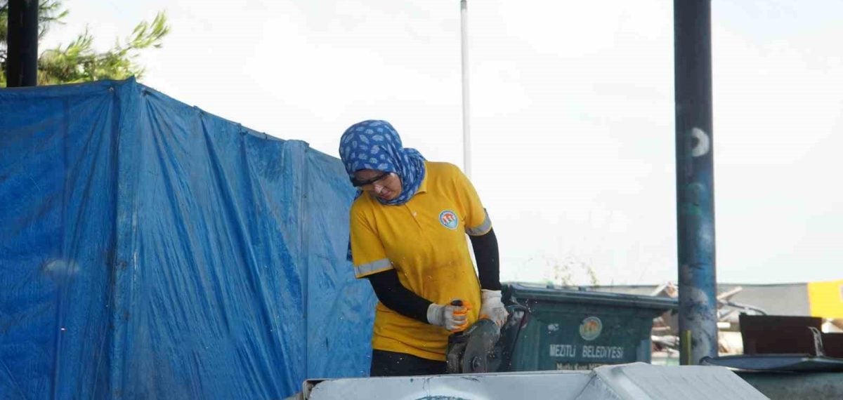 Mezitli’de kadın kaynak ustası görev yapıyor, belediye eşitliği vurguladı