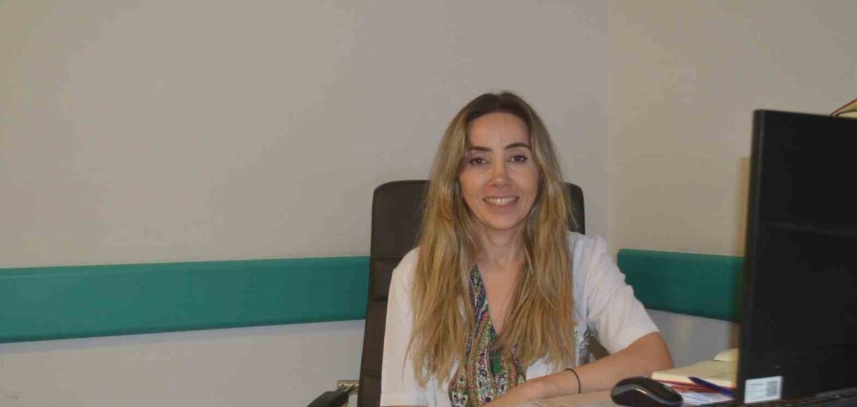 Muğla Eğitim Araştırma Hastanesi uzmanından yaz ayları için güneşten korunma ve sıvı tüketimi uyarısı