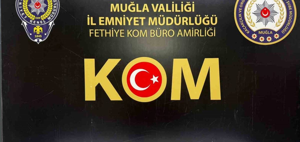 Muğla ve Antalya’da eş zamanlı operasyonlarda çok sayıda silah ve mühimmat ele geçirildi
