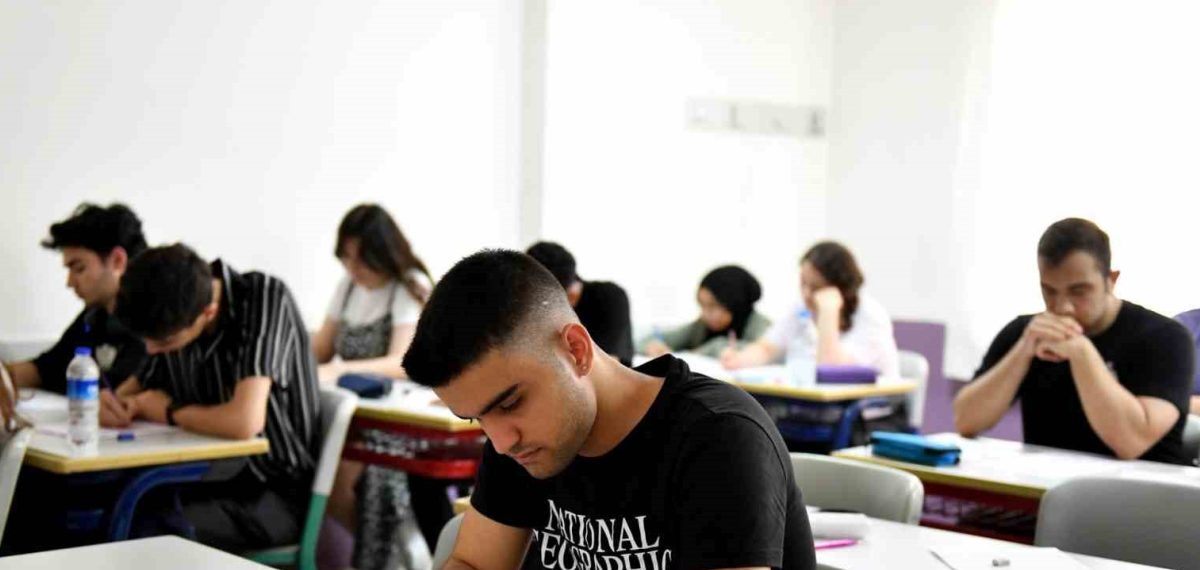 MURGEM öğrencilerinin yüzde 96’sı dört yıllık lisans puanı aldı, ilk 20 bine 5 öğrenci girdi