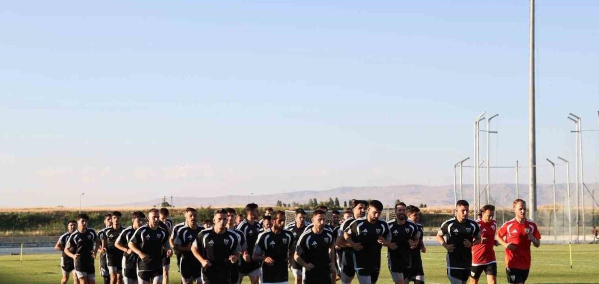 Muşspor yeni sezon hazırlıklarına start verdi, Afyon ve Bolu kampları açıklandı