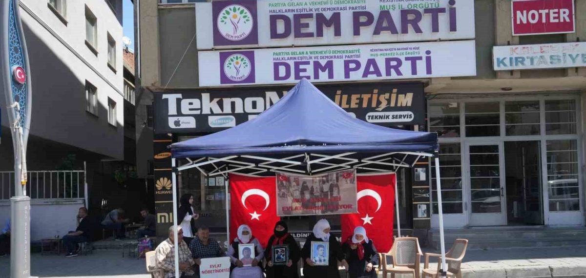Muş’ta aileler evlat nöbetini sürdürdü: 11 yıldır kayıp çocuklar için çağrı