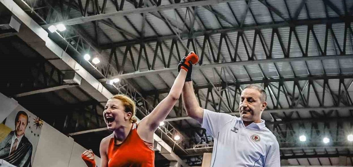 Nefise Kaymakçı Amasya’da 60 Kg Türkiye Şampiyonu oldu