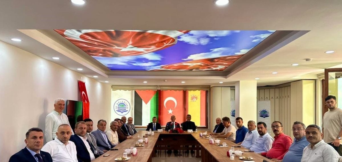 Of Belediye Başkanı’ndan Pedro Sanchez ve İspanya Milli Takımı’na fahri hemşehrilik kararı
