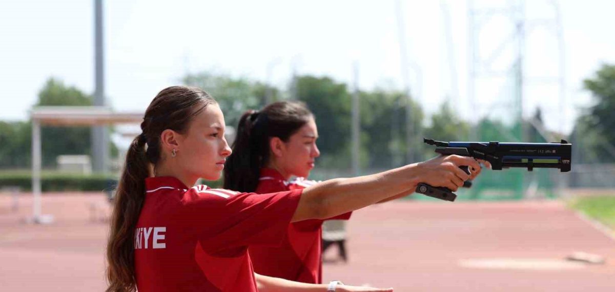 Osmangazi’nin genç pentatloncuları Tuana ve Elif, U17 Avrupa Şampiyonası’nda Türkiye’yi temsil edecek