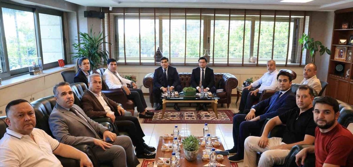 Özbekistan Müsteşarı Mersin’de yatırım fırsatlarını tanıttı