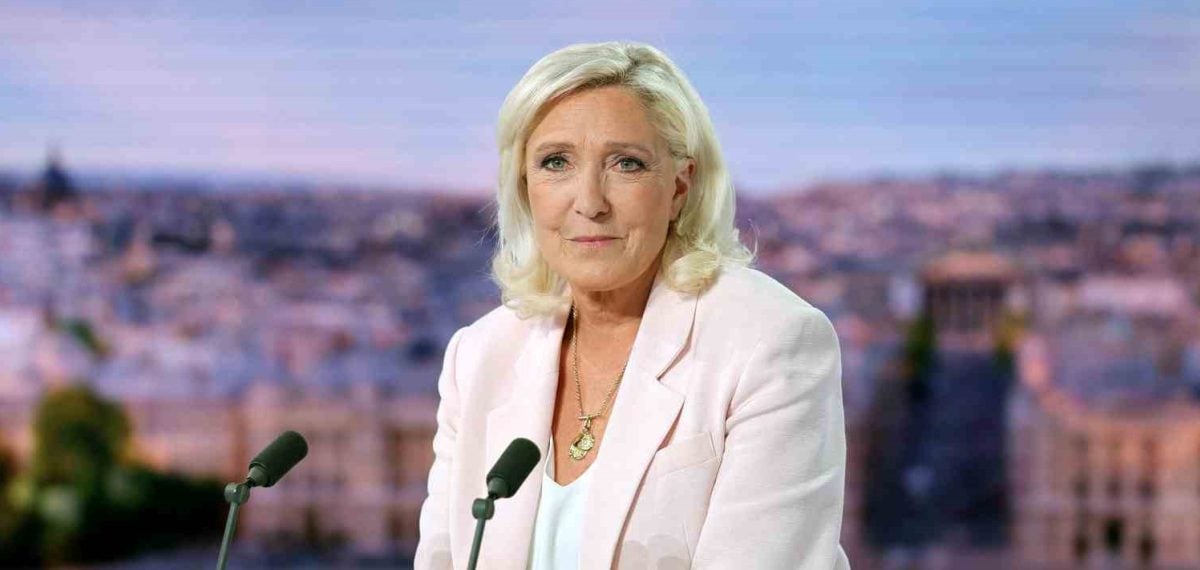 Paris’te mahkum edilen Marine Le Pen 2027 cumhurbaşkanlığı yarışına aday olduğunu açıkladı