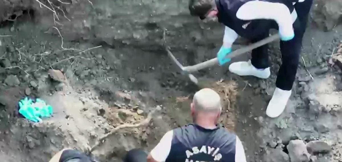 Portakal bahçesinde 14 yıl sonra ortaya çıkan sır: Selbi Uygur’un kemikleri bulundu