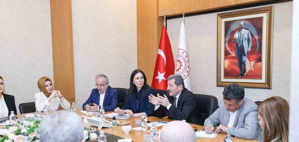 Samsun’da “Üreten Kadının Desteklenmesi” toplantısında kadın kooperatiflerine hibe ve eğitim vurgusu