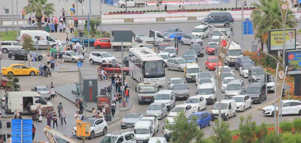 Samsun’daki araç sayısı 1 yılda 37 bin artışla 552 bin 701’e yükseldi