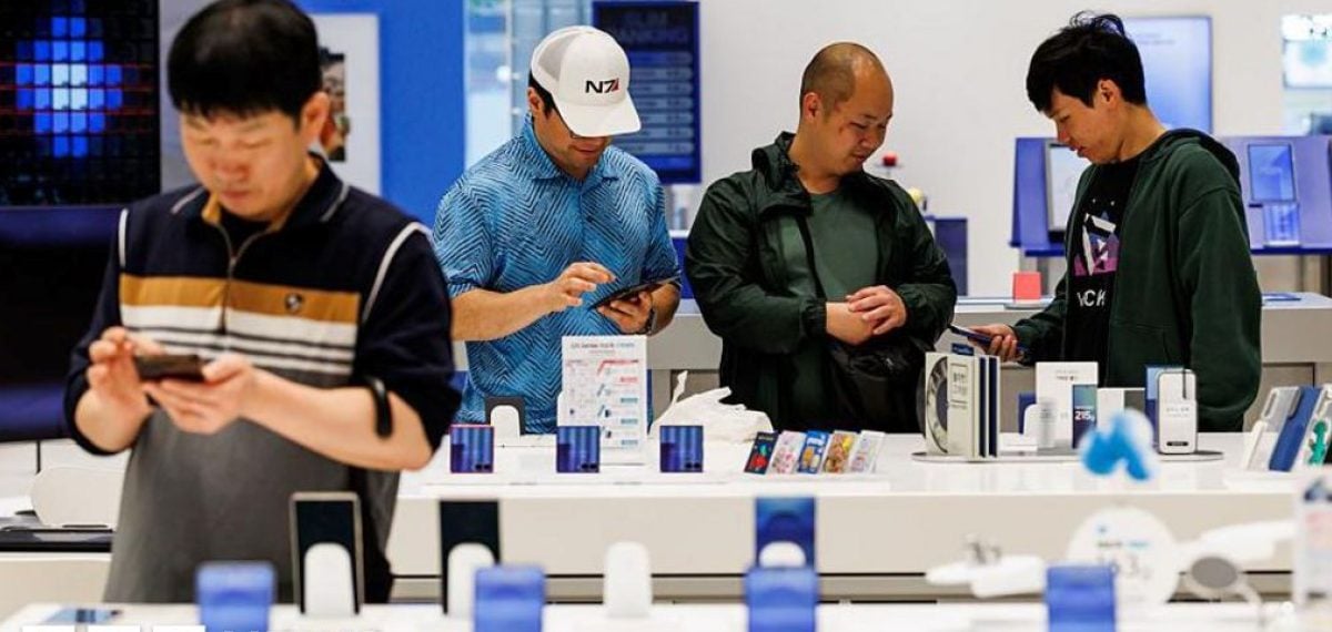 Samsung forecasts 19-fold jump in quarterly profit as AI chip demand lifts semiconductor prices